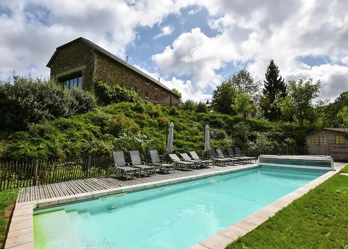 In Pyrenees With Pool Nyaraló Terrou