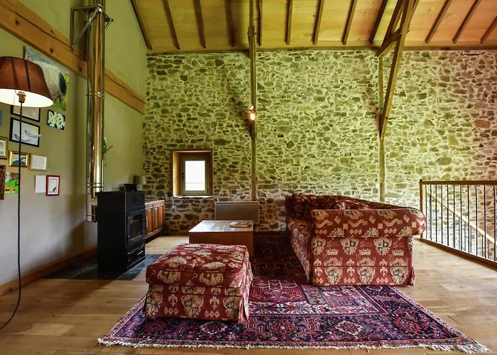 In Pyrenees With Pool Terrou