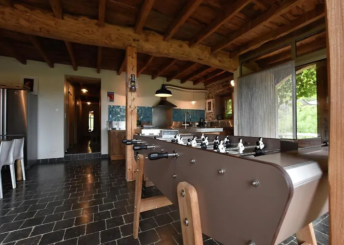 Nyaraló In Pyrenees With Pool Terrou