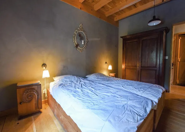 In Pyrenees With Pool Nyaraló